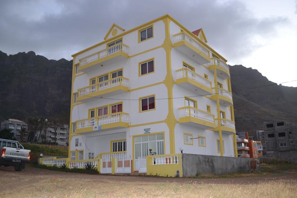 Bed and Breakfast Residencial Trilhas & Montanhas Ponta Do Sol Exterior foto